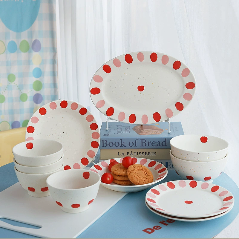 Service de table en porcelaine avec motif pois tableware view 4