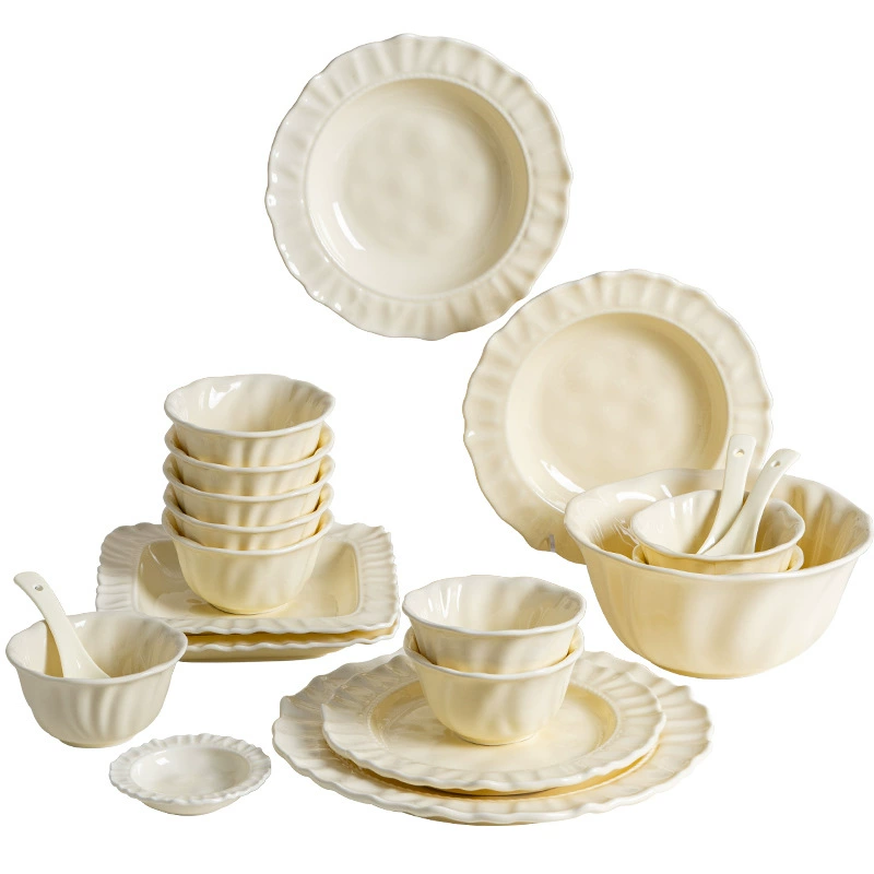 Service de vaisselle en porcelaine à motif tulipe tableware view 5