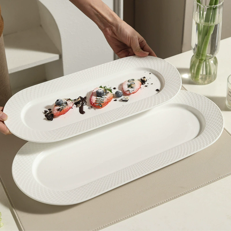 Assiette à apéritif ovale en porcelaine tableware view 2