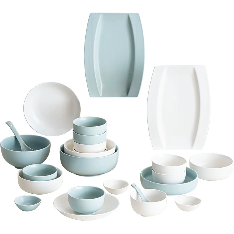 Фарфоровый сервиз с сине-белым узором tableware view 5