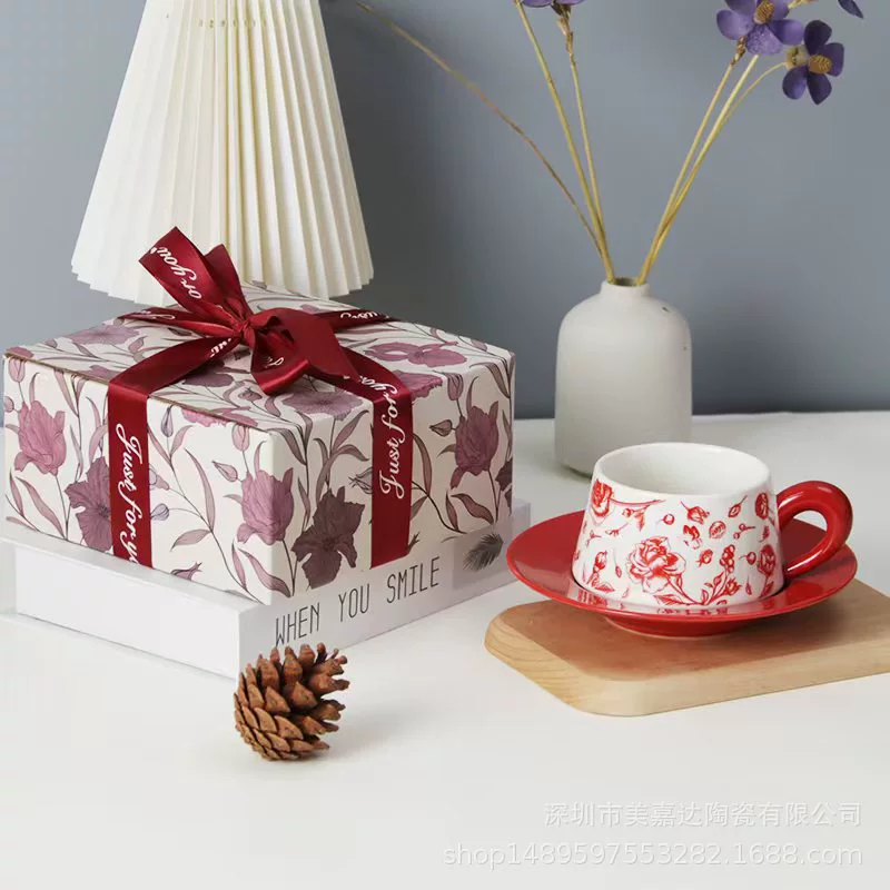 Juego de taza y platillo de porcelana tableware view 2