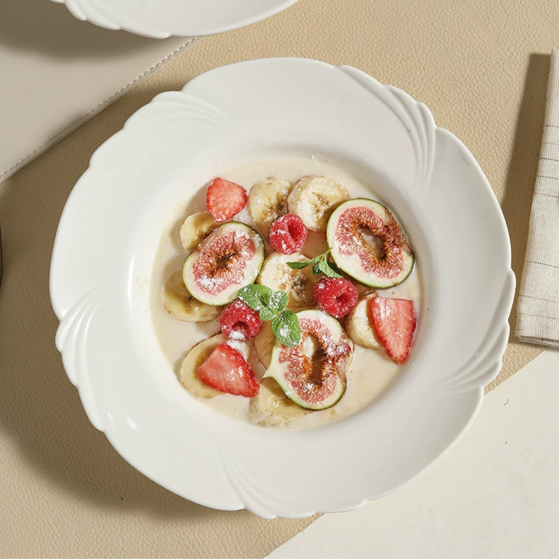 Assiette à pâtes en porcelaine forme pétale tableware view 4