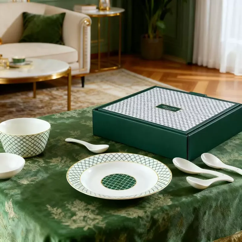 Набор зеленой керамической миски и тарелки tableware view 3