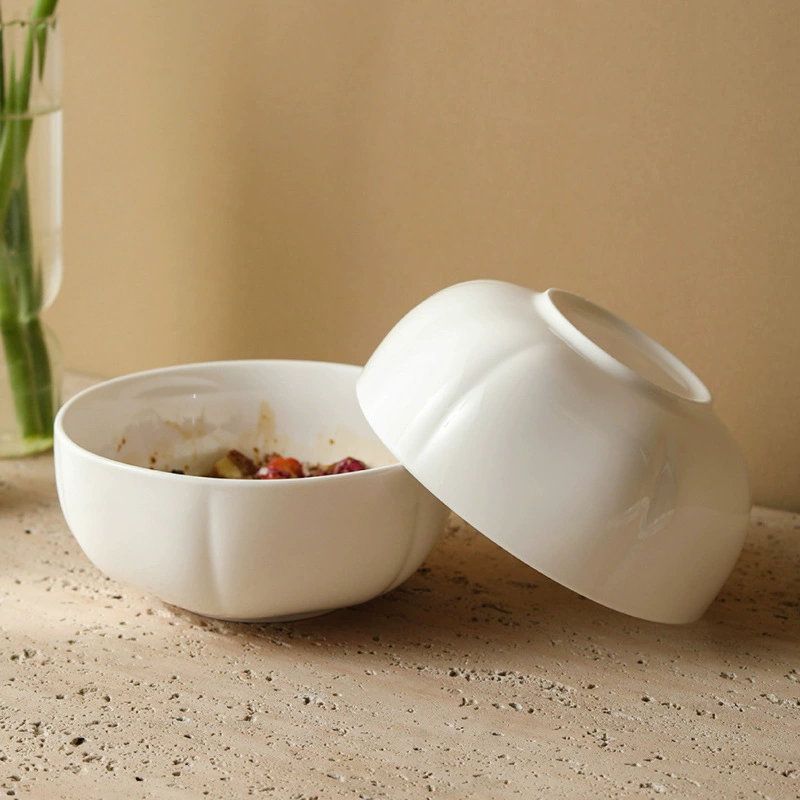 Petal-Shaped Porcelain Salad Bowl tableware view 4