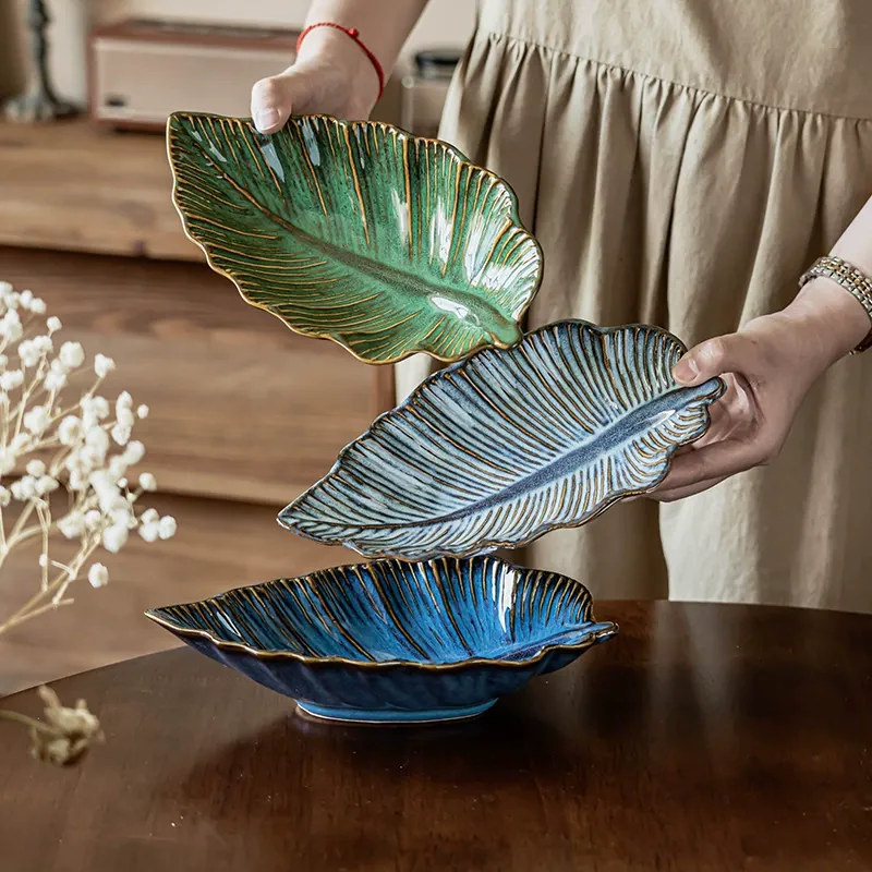 Leaf Shape Ceramic Plate tableware view 3