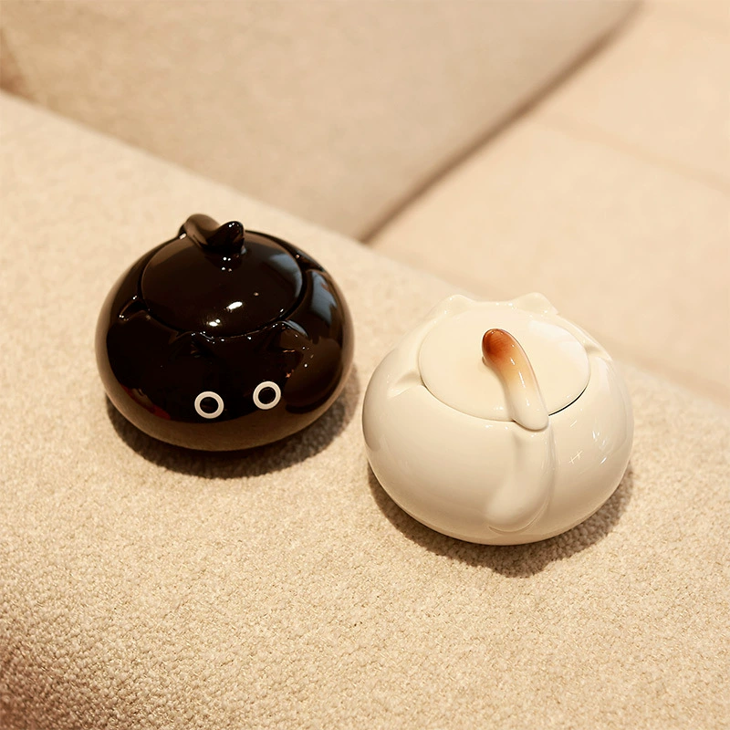 Ceramic Ashtray with Cat Design tableware view 4
