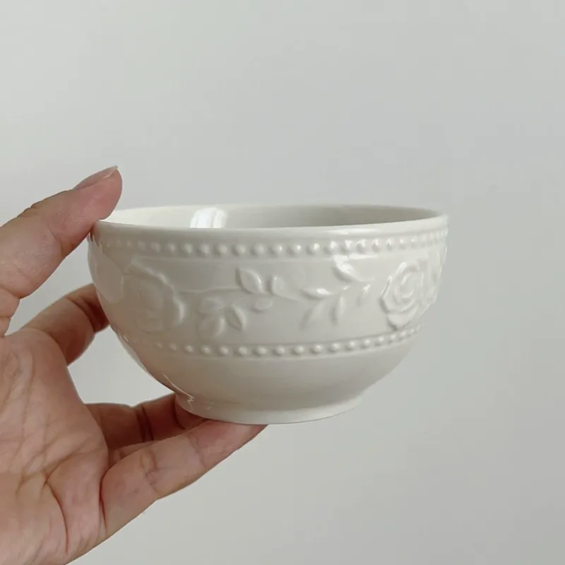 Ensemble de vaisselle en porcelaine rose embossée tableware view 6
