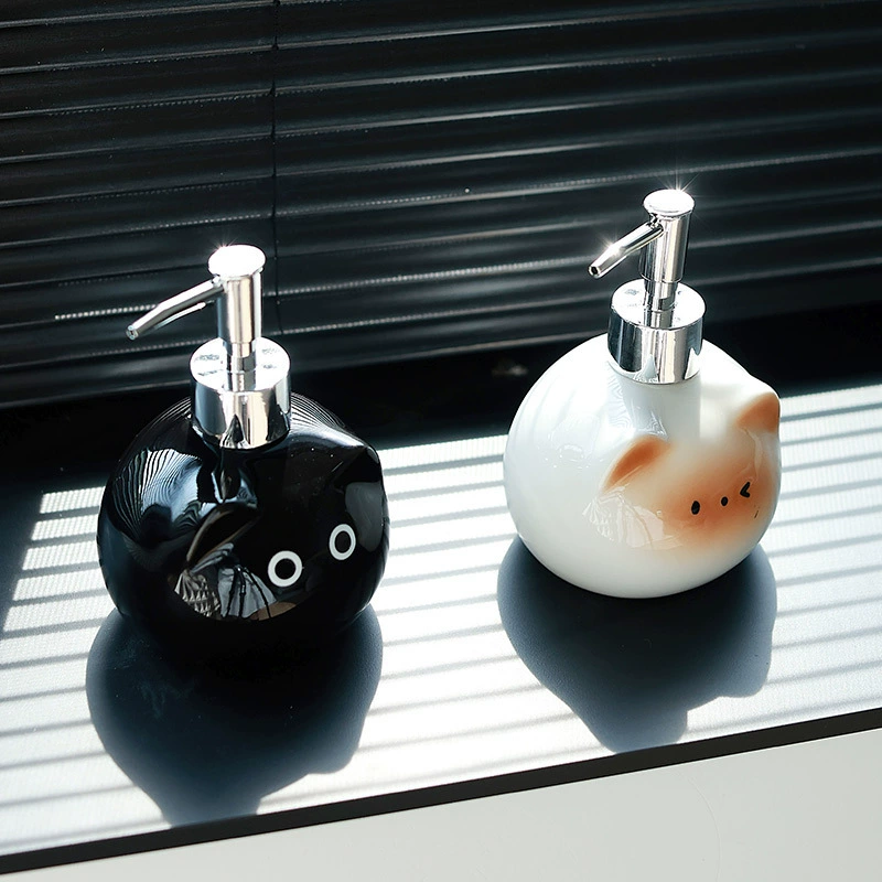 Distributeur de savon en céramique avec motif chat tableware view 4