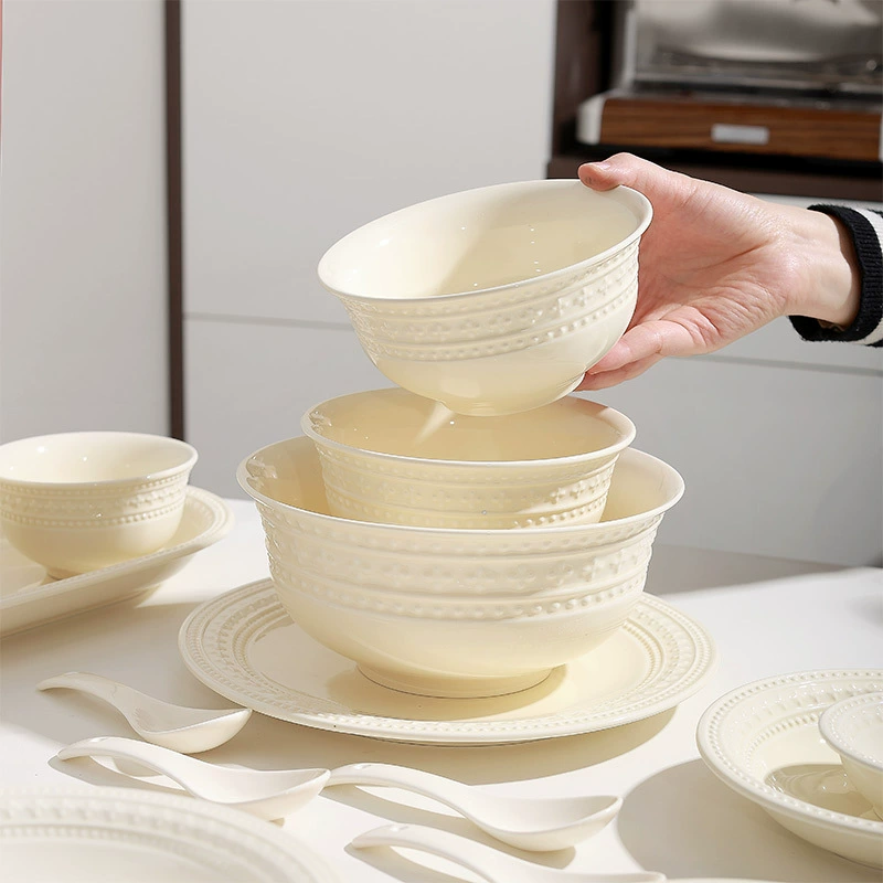 Porcelain Dinner Set with Cream Style tableware view 3