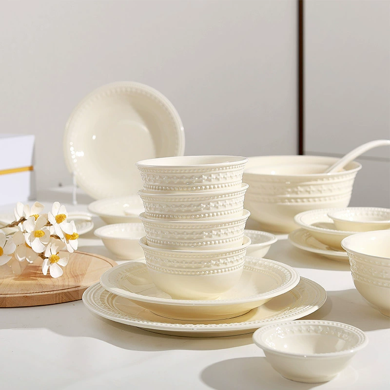 Porcelain Dinner Set with Cream Style tableware view 4
