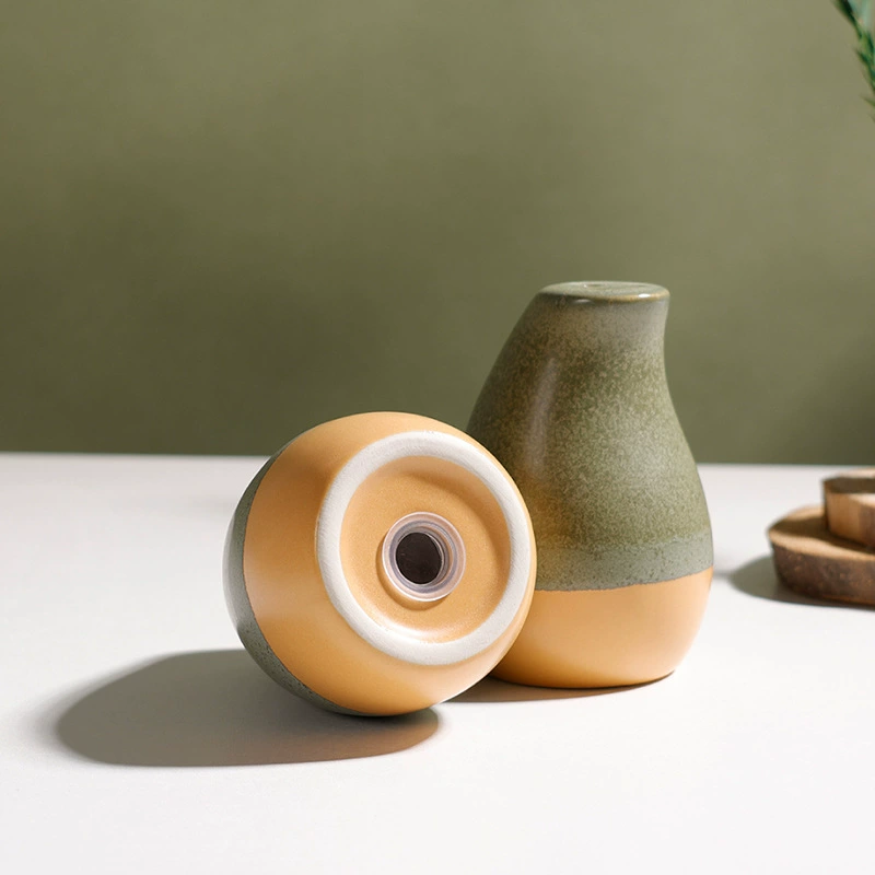 Ceramic Salt and Pepper Shaker Set tableware view 4