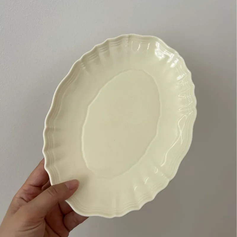 물결 가장자리 도자기 서빙 플레이트 tableware view 7