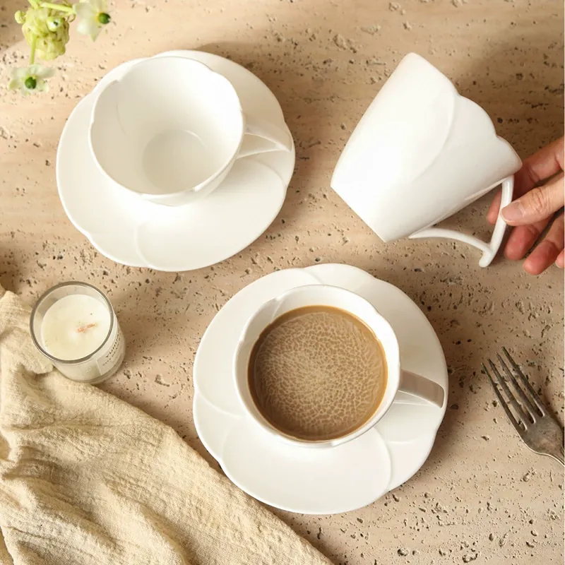 Relief Flower Mug tableware view 4