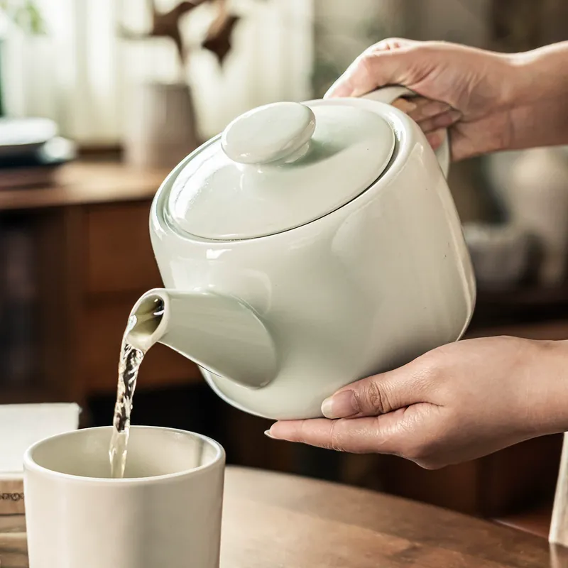 Ceramic teaware