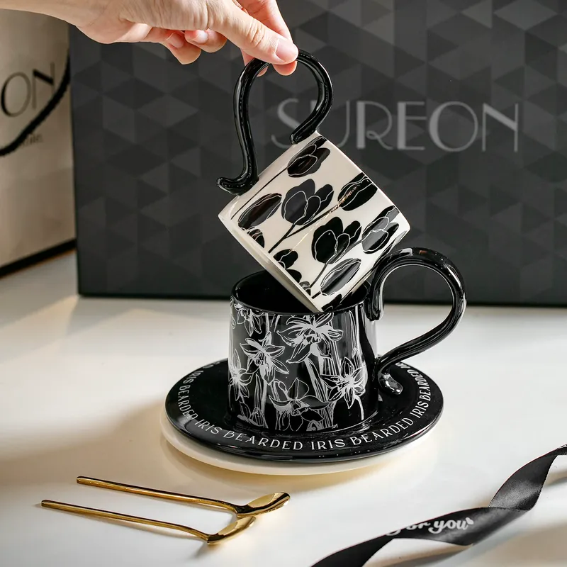 طقم فنجان قهوة وصحن عتيق فرنسي tableware view 4
