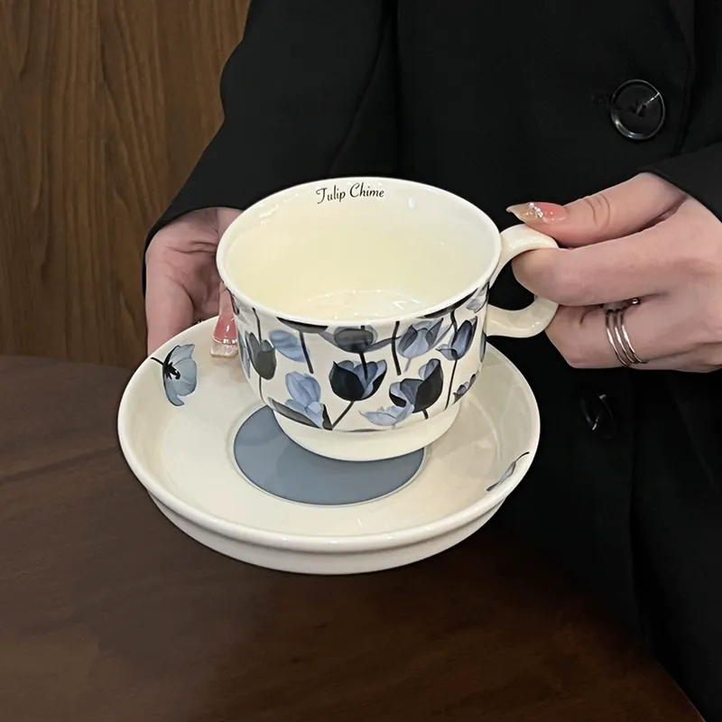 チューリップコーヒーカップ＆ソーサーセット tableware view 2
