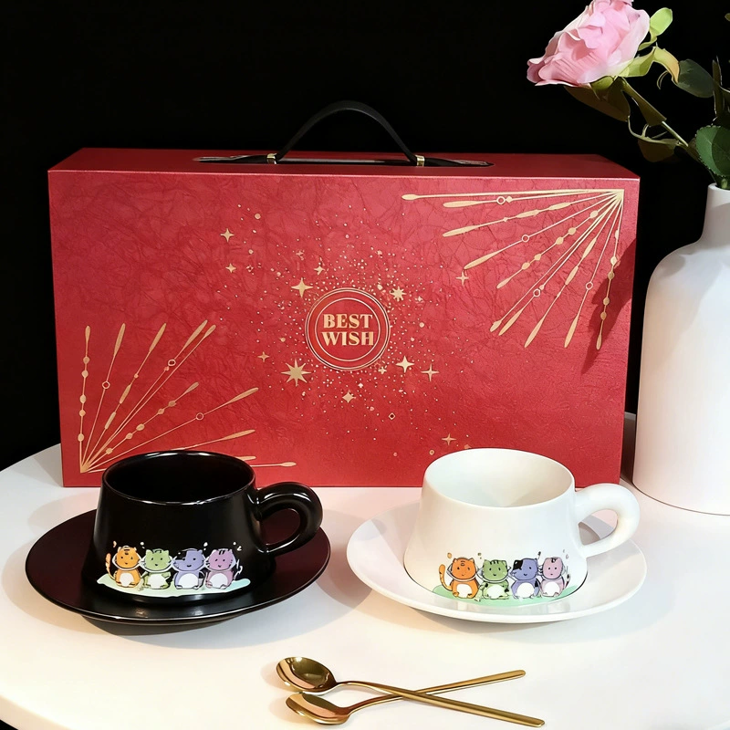 Tasse et soucoupe en céramique vintage tableware view 9