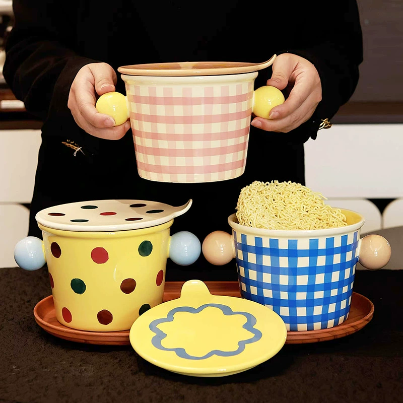وعاء نودلز سيراميك بنمط شبكي مع مقابض tableware