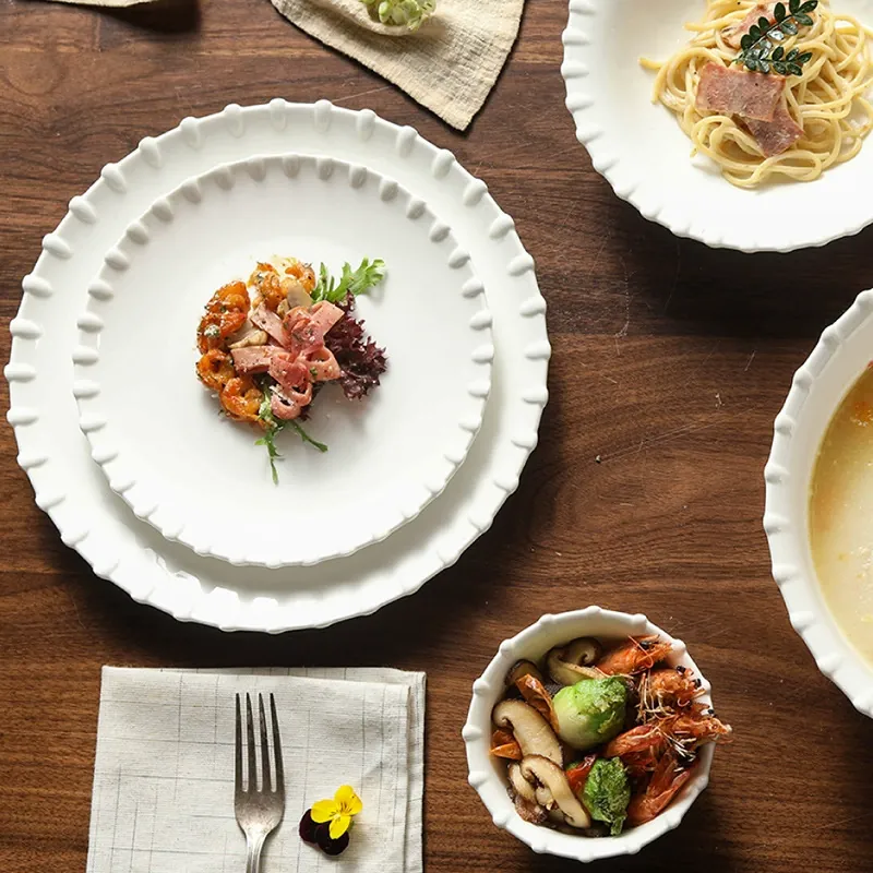 طقم أدوات مائدة دانتيل أبيض tableware view 2