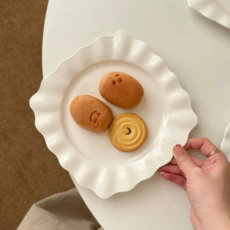 白磁波形サービングプレート tableware view 2
