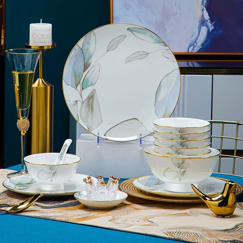 High-End Porcelain Dinnerware Set