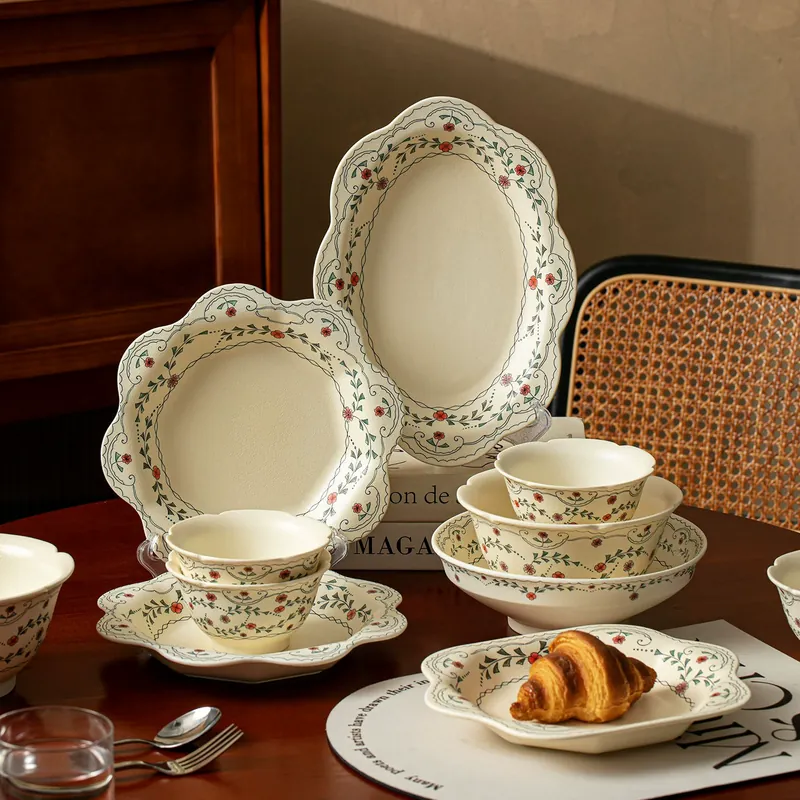 Tulip Matte Ceramic Dessert Plate