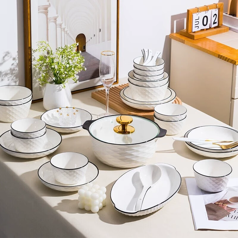 Porcelain Dinnerware Set