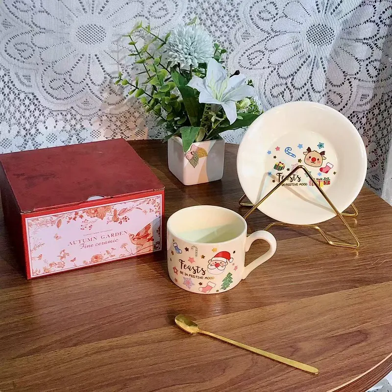 Christmas Coffee Cup and Saucer Set tableware view 6