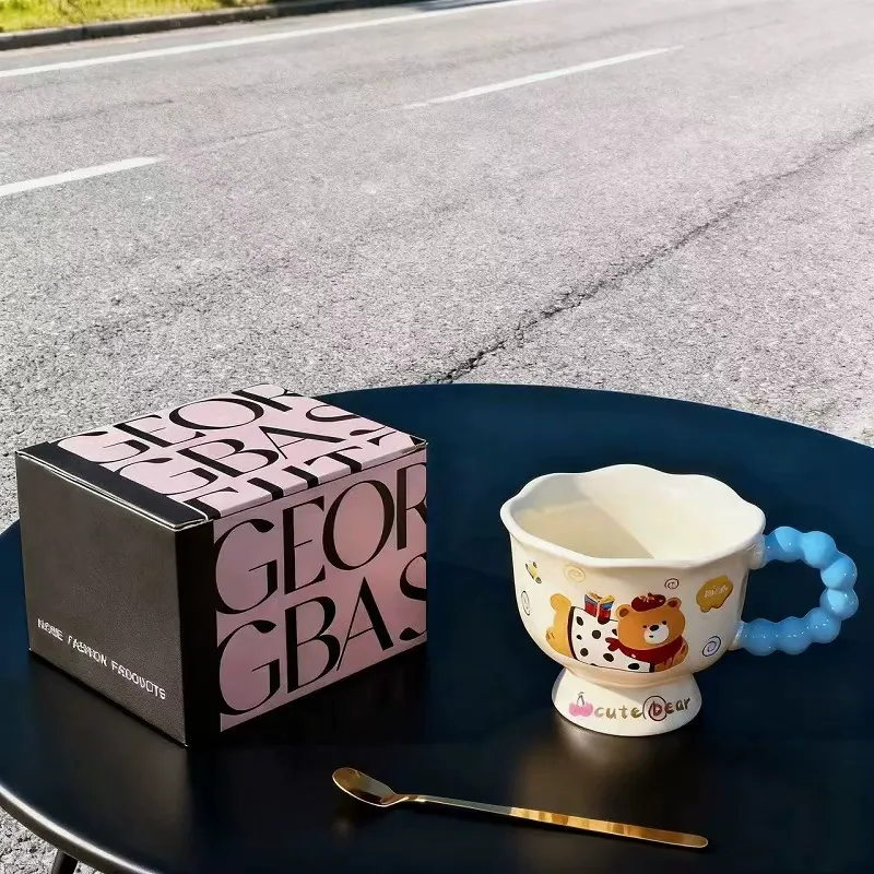 Ceramic Mug with Pearl Handle tableware view 3