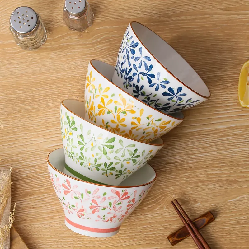 Ensemble de bols en céramique en quatre couleurs tableware view 6