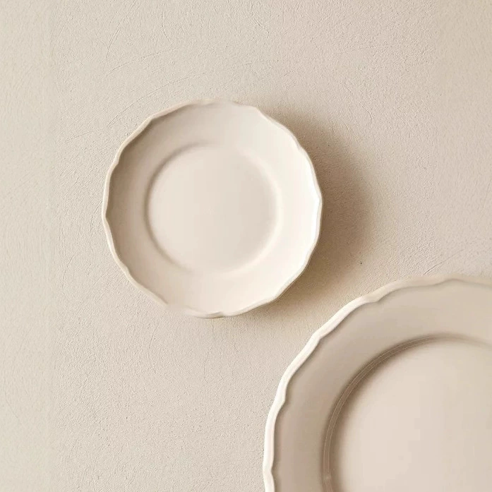 What shipping options are available for stoneware serving dishes?
