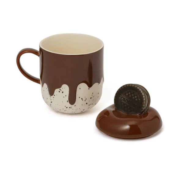 Strawberry Ceramic Mug with Lid tableware view 4