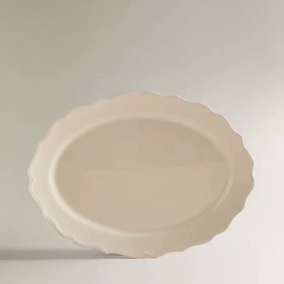 Prato de sobremesa oval de cerâmica branca com relevo tableware view 6