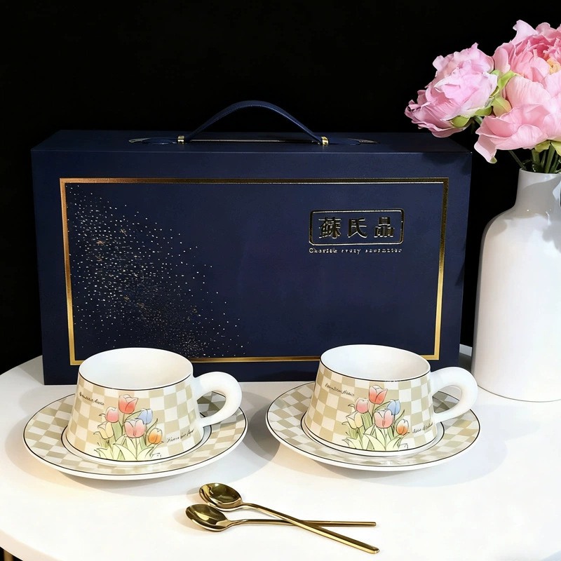 Ensemble tasse et soucoupe vintage tableware view 9